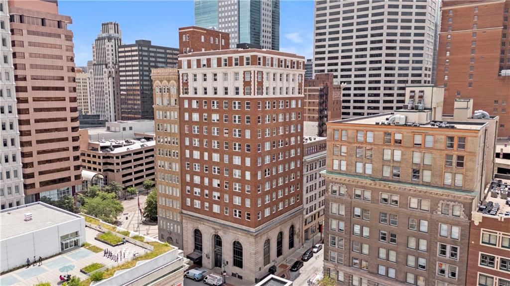 21 W 10th Street, Kansas City, MO