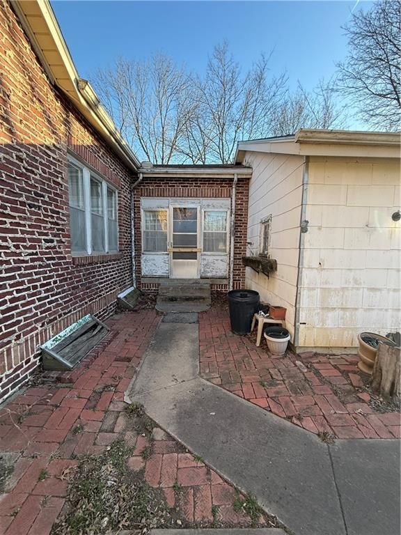 717 E Poplar Street — photo 8