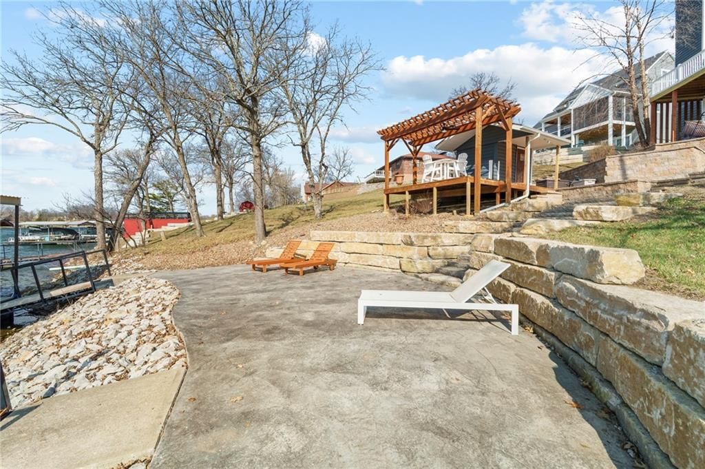 606 Lake Viking Terrace — photo 11
