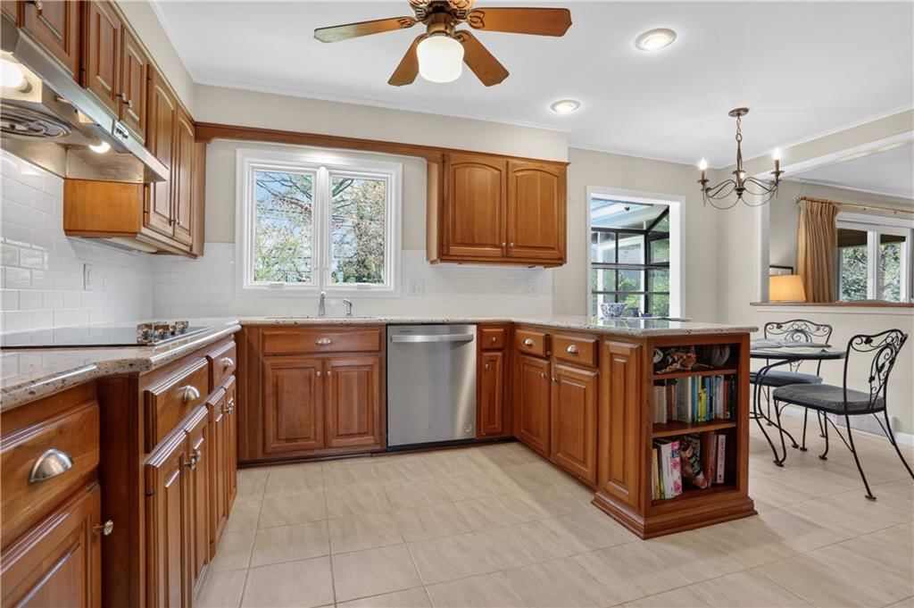 10011 Fontana Lane — photo 13