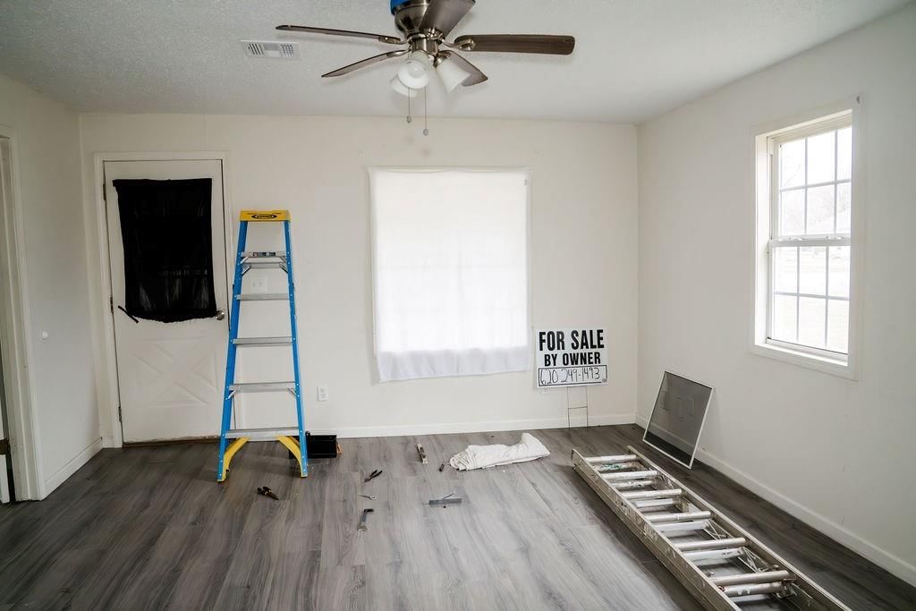708 E Antelope Street — photo 5
