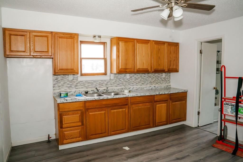 708 E Antelope Street — photo 6