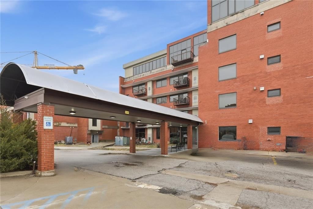 2940 Baltimore Avenue — photo 19