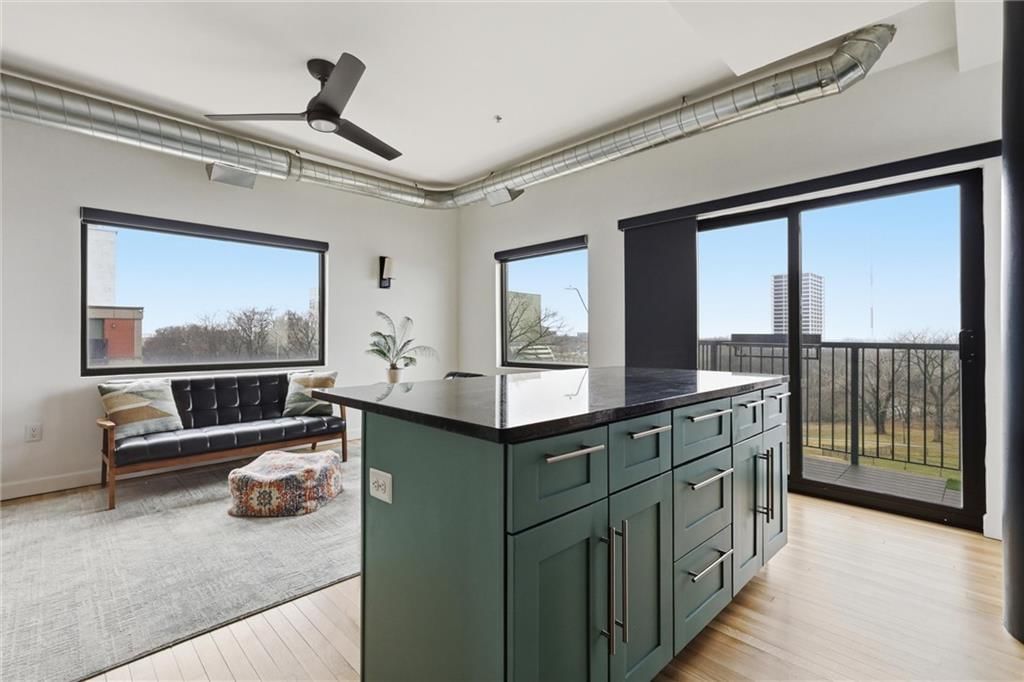 2940 Baltimore Avenue — photo 9