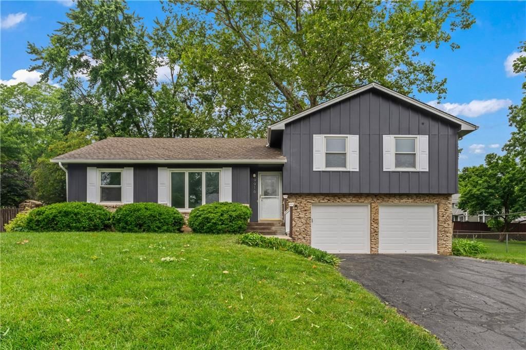 9916 Floyd Street, Overland Park, KS