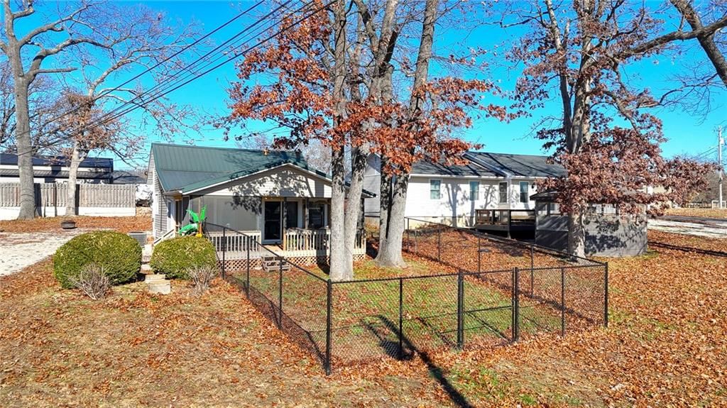 267 Long Acres Drive — photo 36