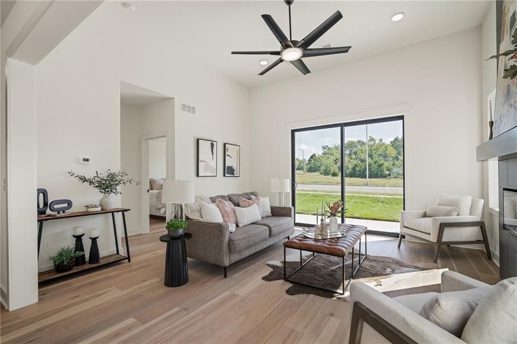 9715 Jupiter Street — photo 25