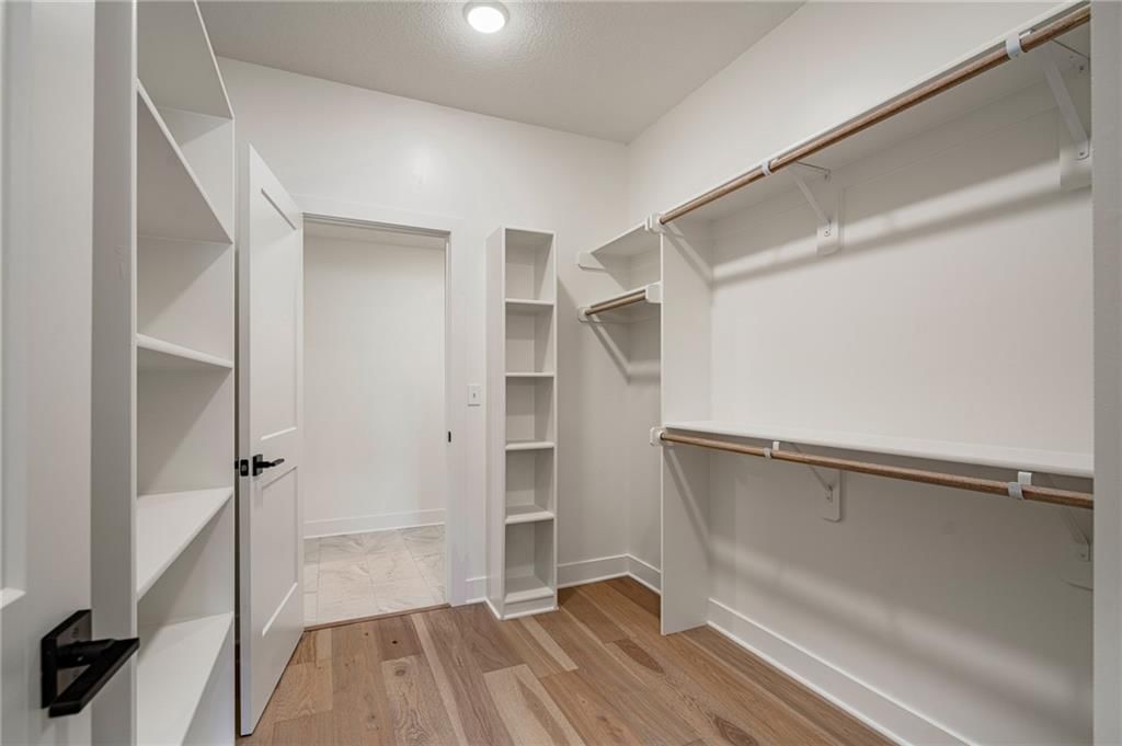 9715 Jupiter Street — photo 32