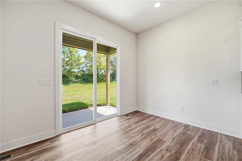 1810 Halls Creek Avenue — photo 10