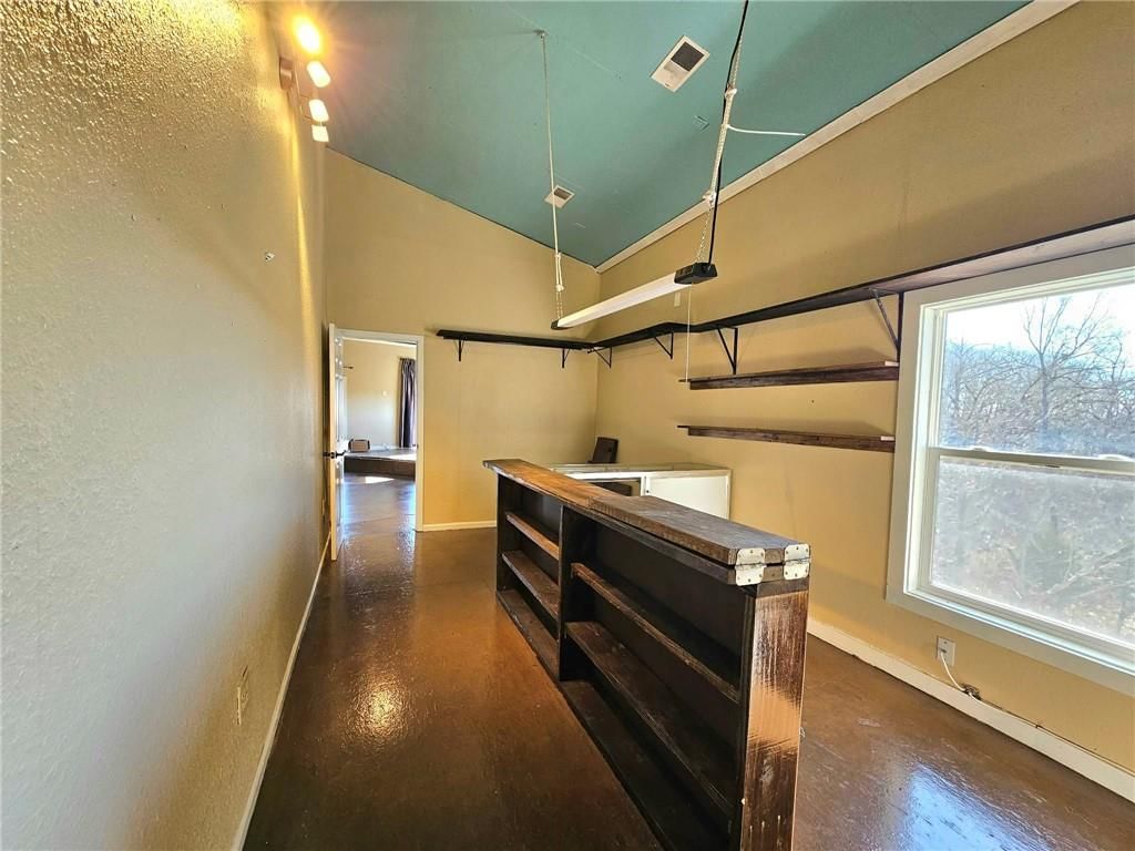 473 W Highway — photo 46