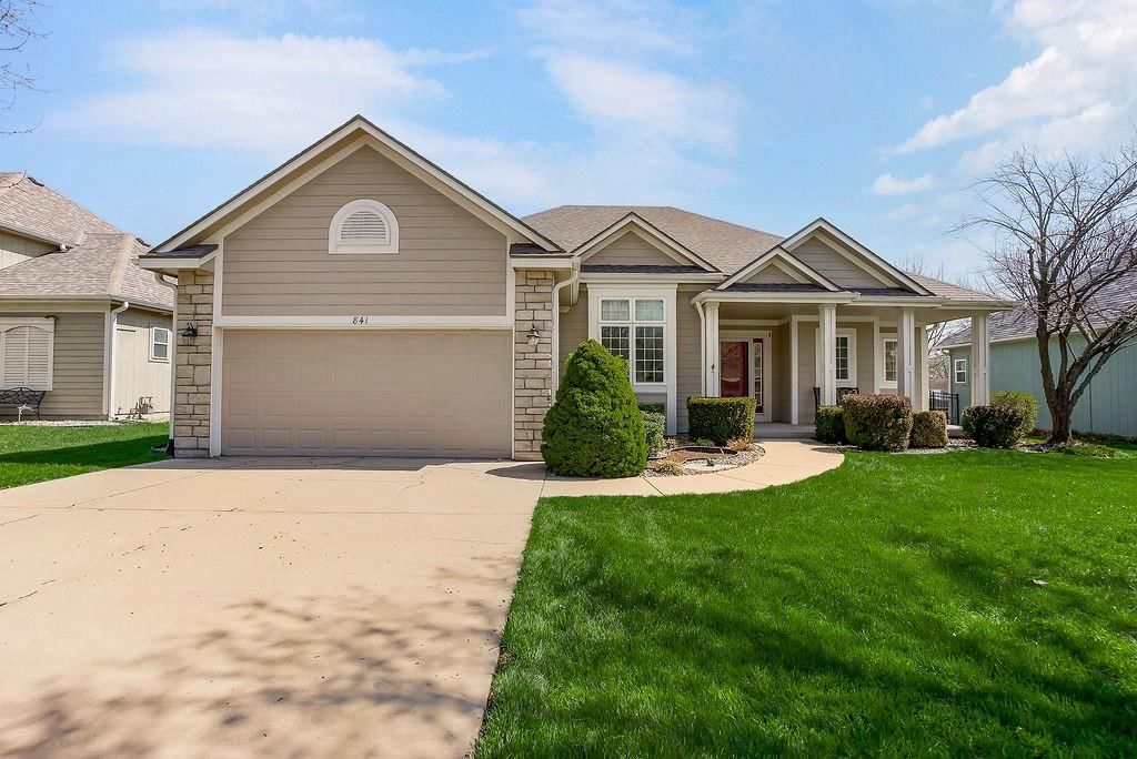 841 E Lanesfield Street, Gardner, KS