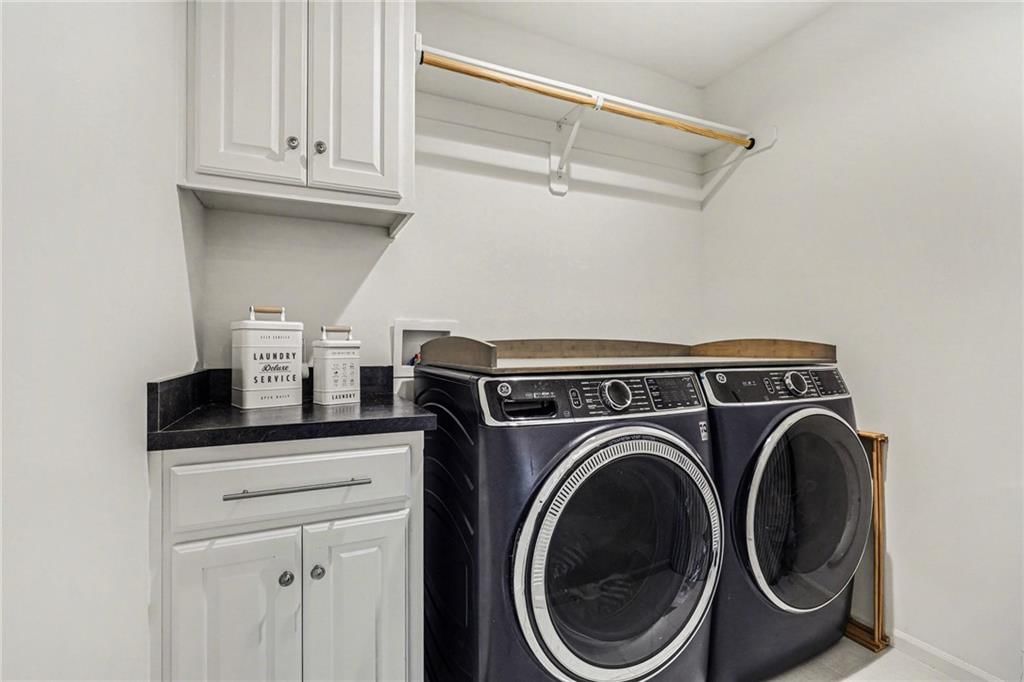 Photo 28 of 38 - 15945 W 165th Street