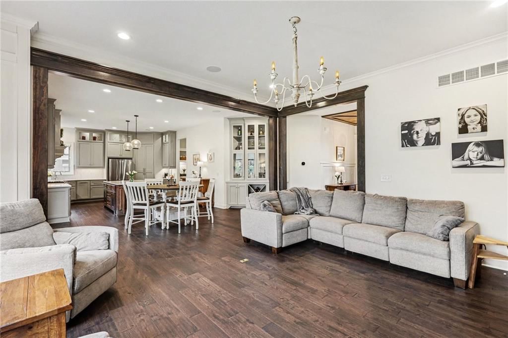 Photo 7 of 38 - 15945 W 165th Street