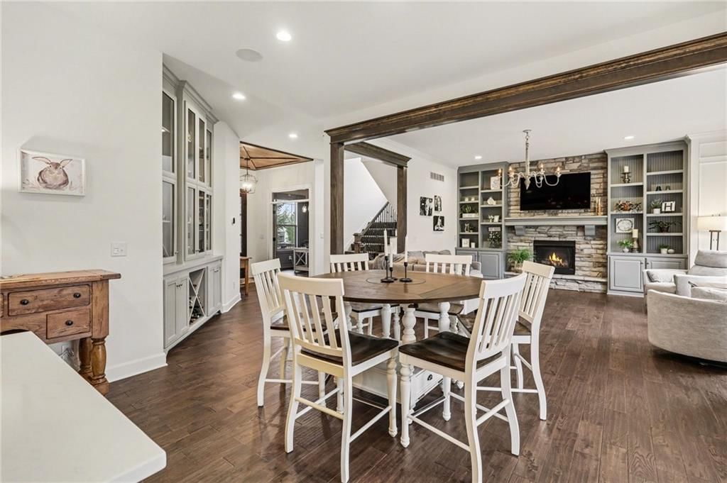 Photo 9 of 38 - 15945 W 165th Street