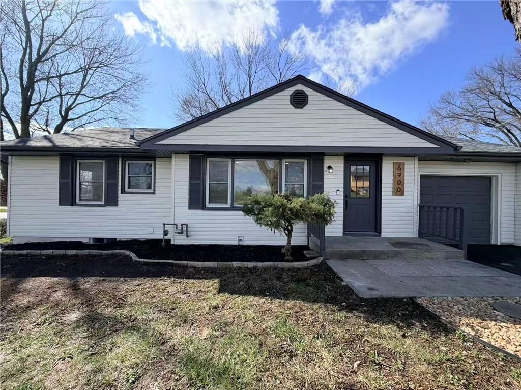 6900 Fulton Road, Pleasant Valley, MO