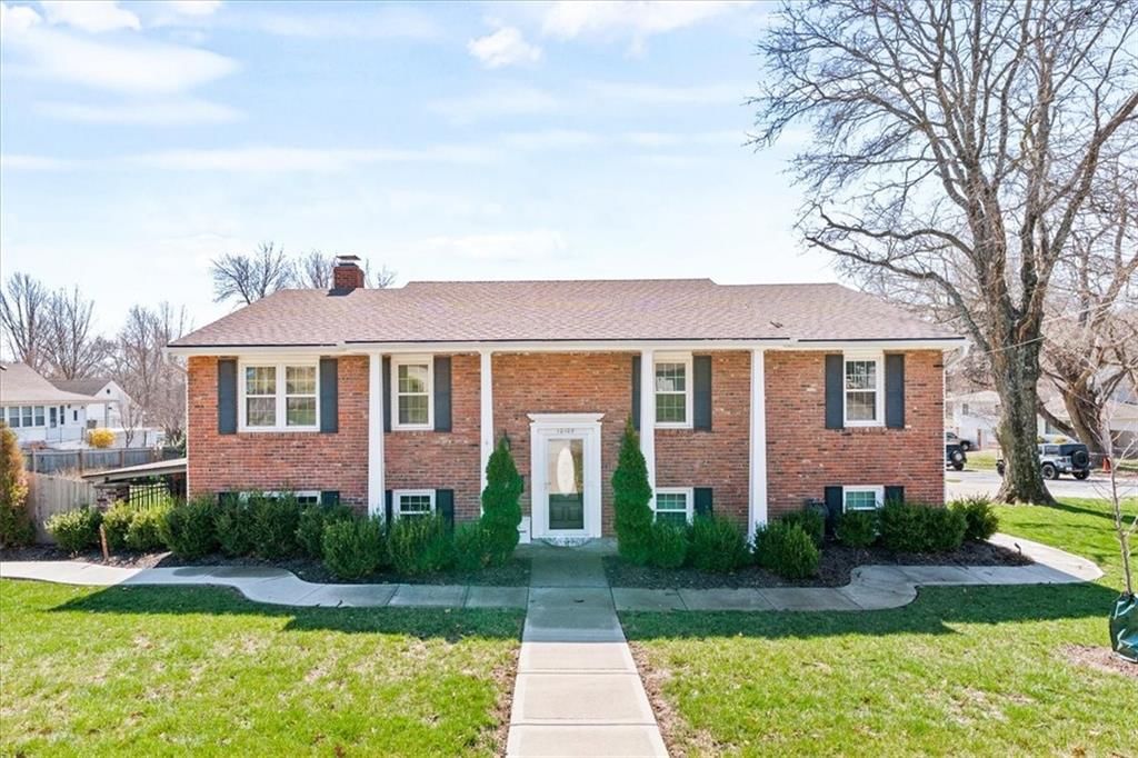 10105 W 55th Street, Merriam, KS