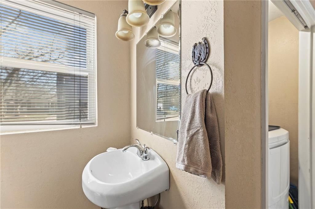 104 SW Alderson Place — photo 16