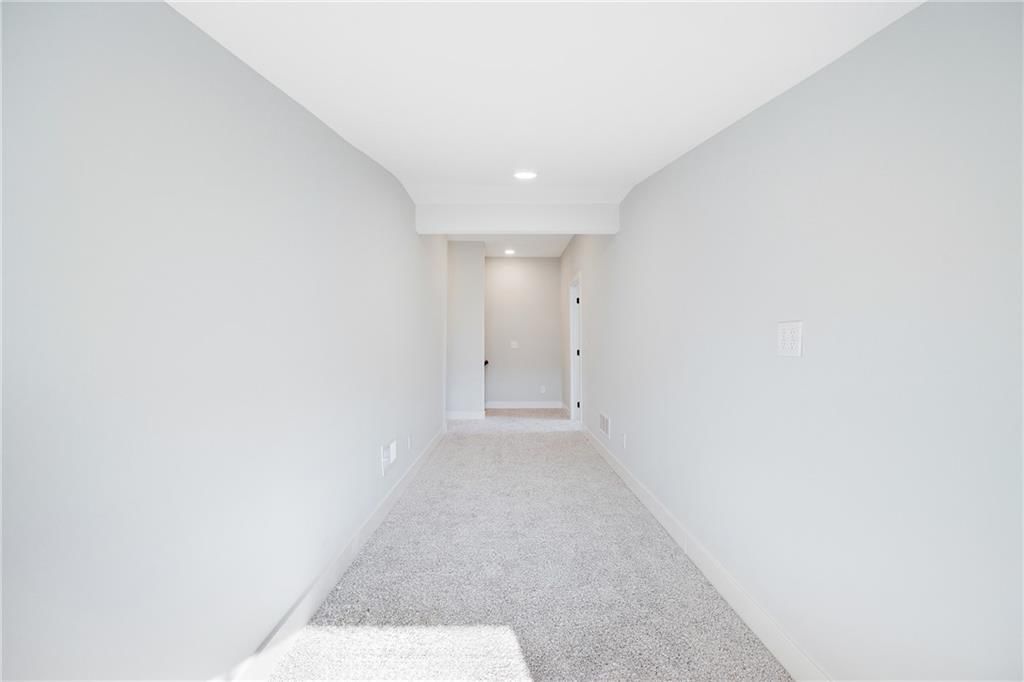 300 SW Hawthorne Court — photo 50