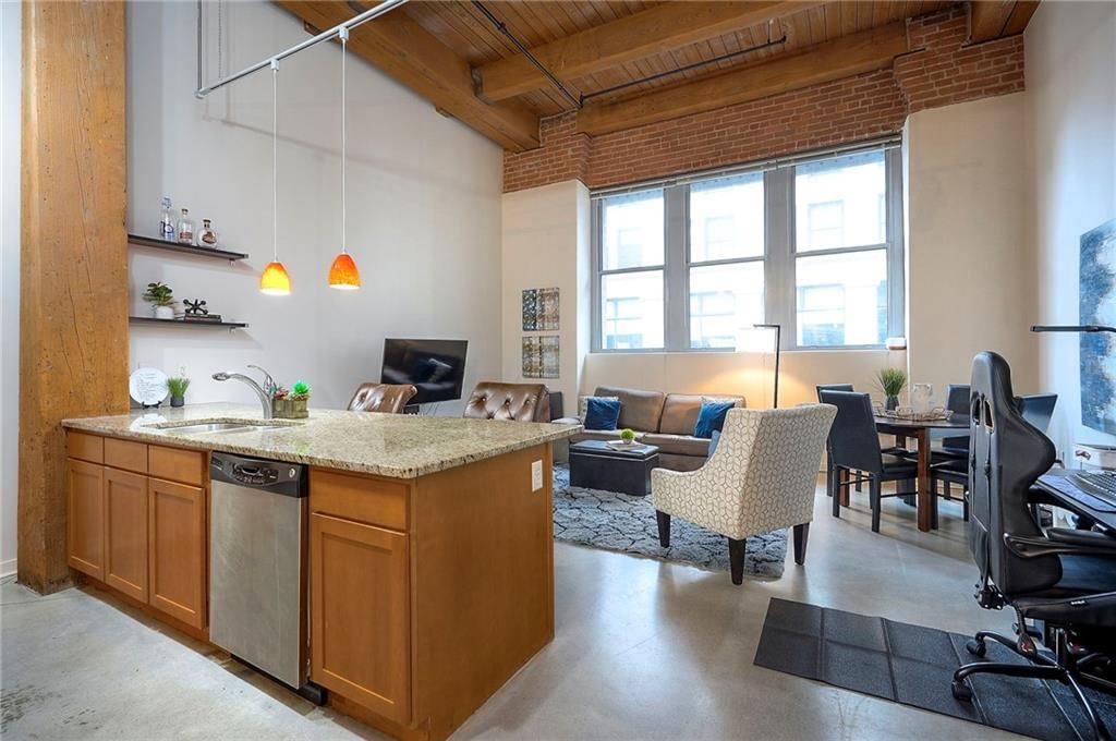 712 Broadway Boulevard, Kansas City, MO