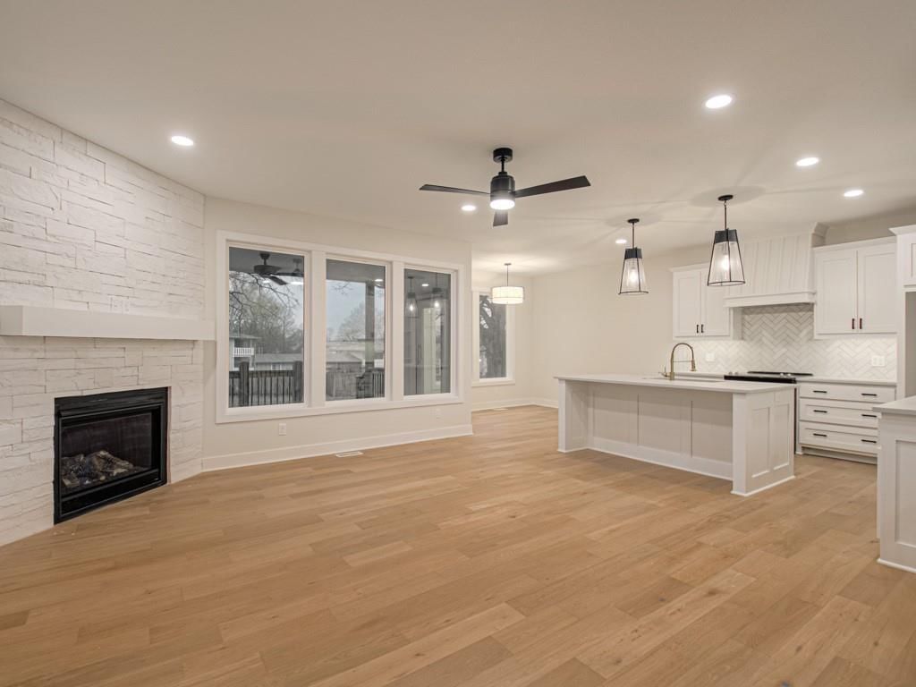 4725 NE Winn Road — photo 5