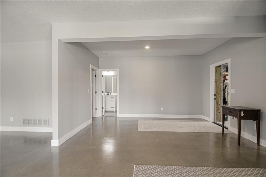 13504 Oakridge Drive — photo 31