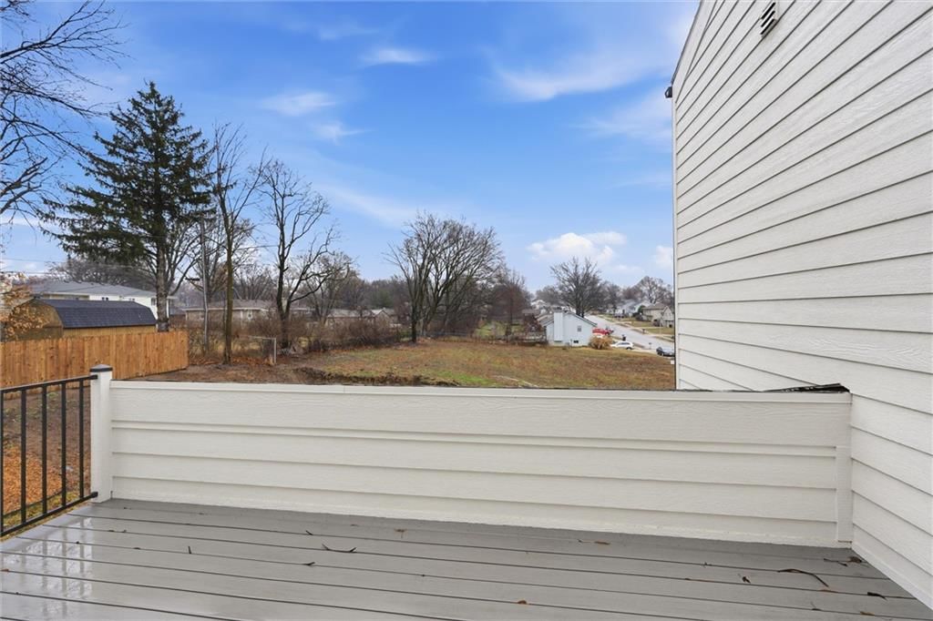 2714 NW 84th Terrace — photo 37