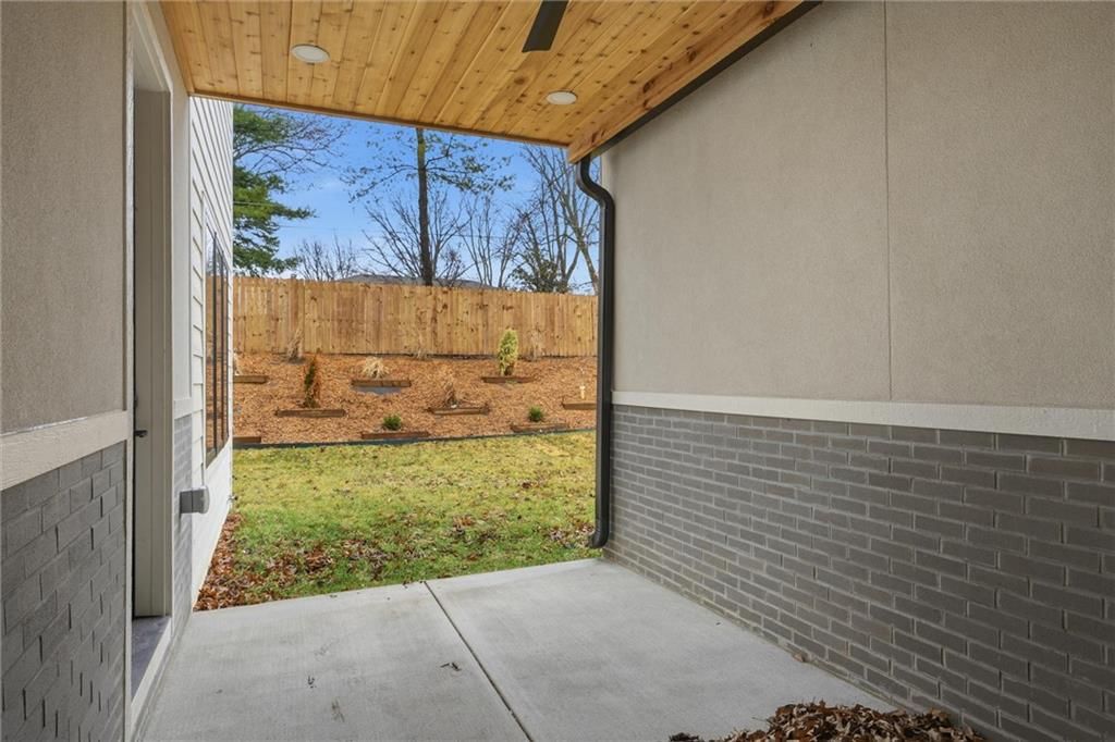 2714 NW 84th Terrace — photo 38