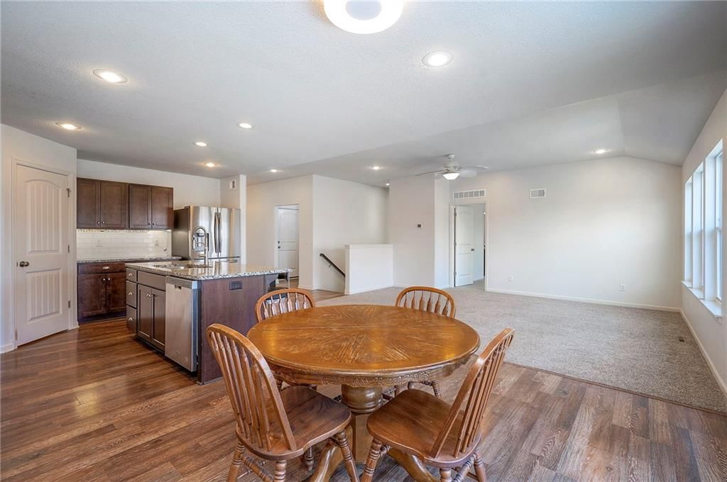 1817 Prairie Grass Drive — photo 23