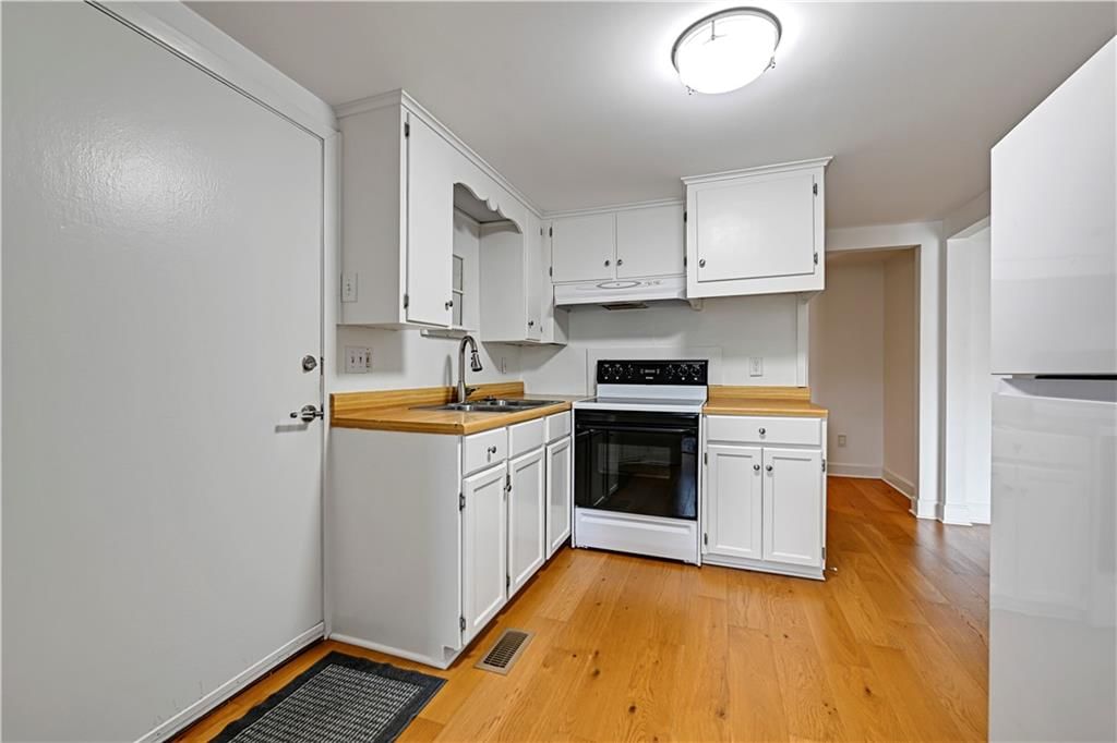 52 G Street — photo 23