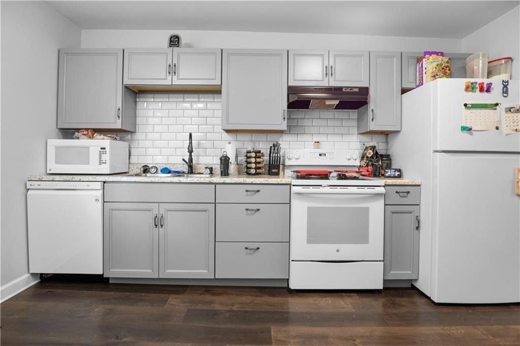3723 Lake Trenton Drive — photo 7