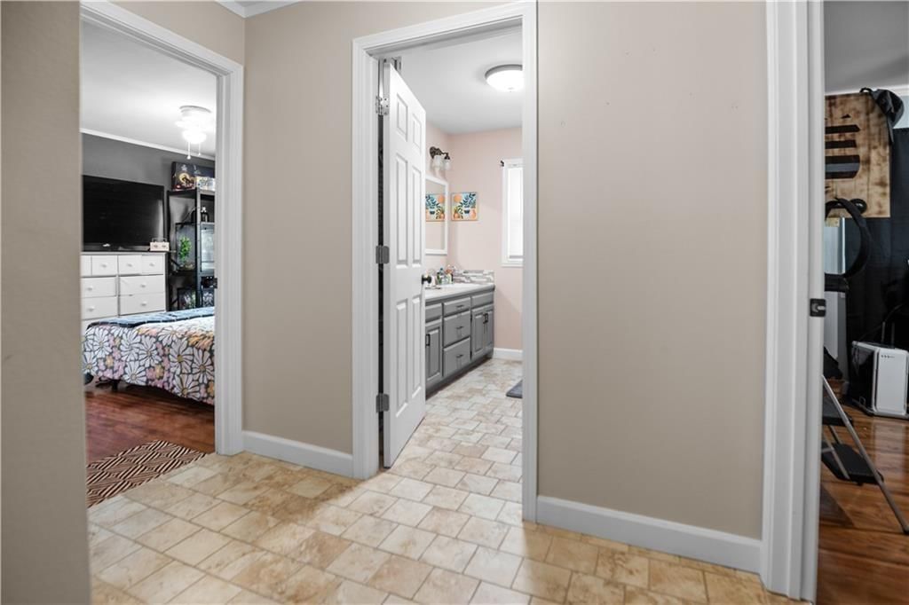 3723 Lake Trenton Drive — photo 8