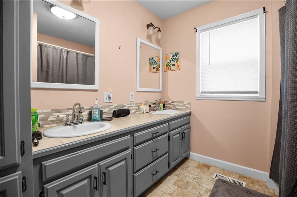 3723 Lake Trenton Drive — photo 9