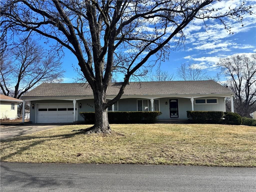 3933 NE Indianola Drive, Kansas City, MO