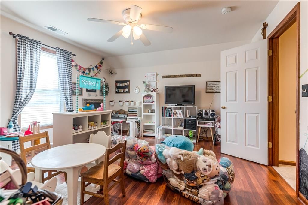 1205 E 203rd Street — photo 36
