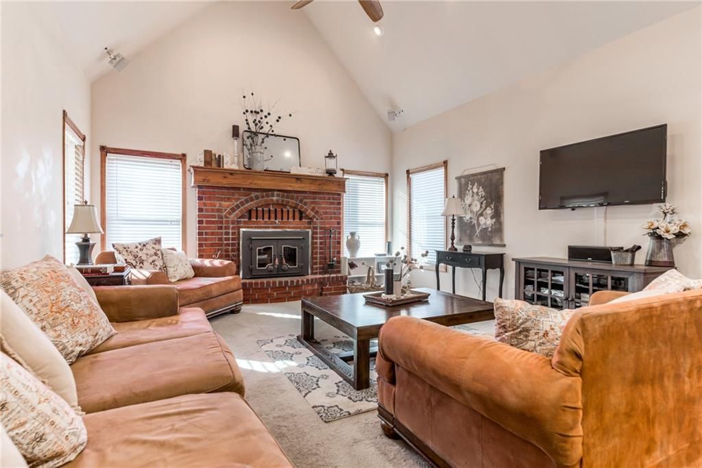 1205 E 203rd Street — photo 61