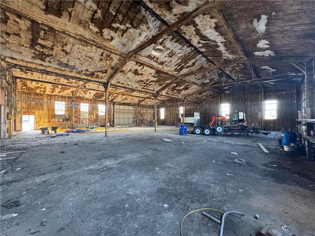 1708 W 5TH Street — photo 10