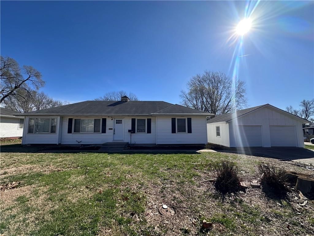 602 SW 15th Street, Blue Springs, MO