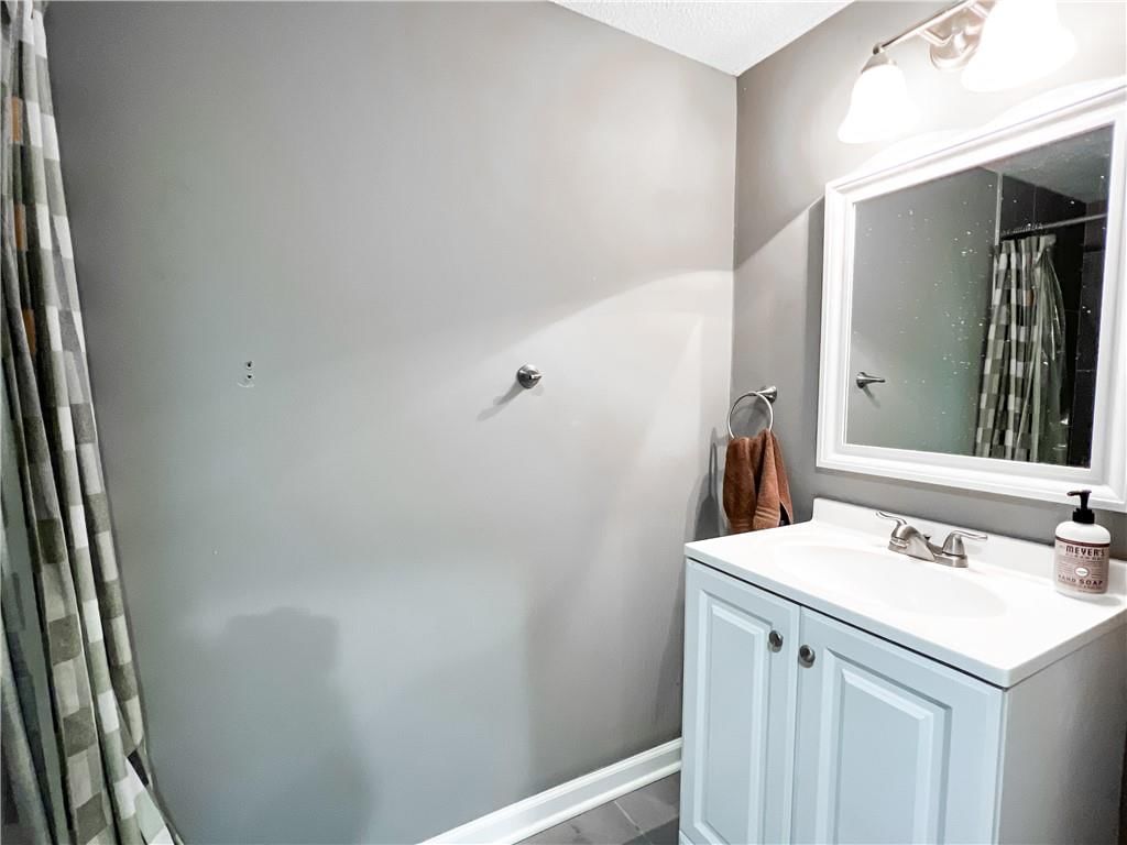 13213 Winchester Avenue — photo 21