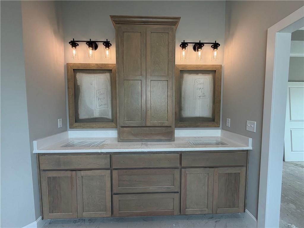 10510 N Liberty Street — photo 26