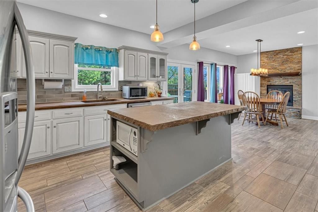 2208 SW MORRIS Drive — photo 16