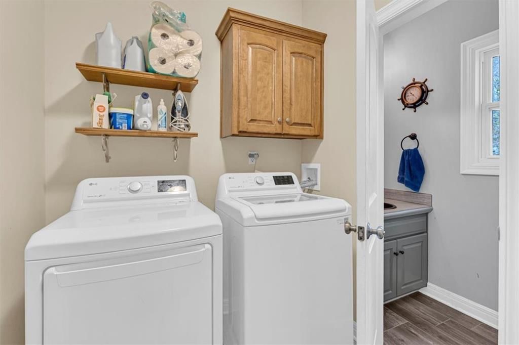 2208 SW MORRIS Drive — photo 18