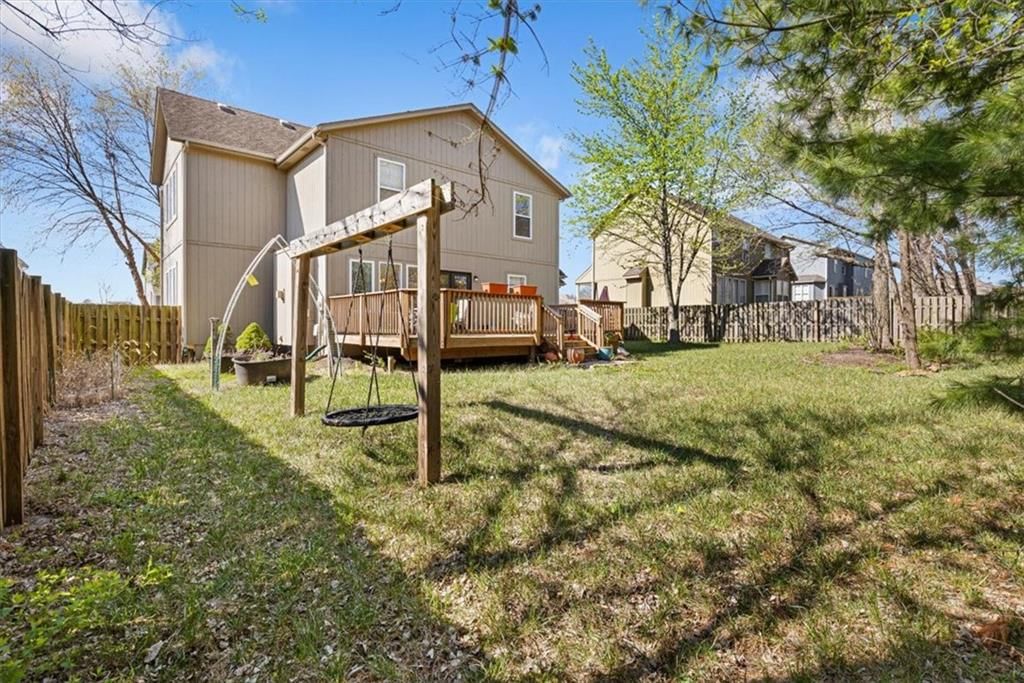 2208 SW MORRIS Drive — photo 36