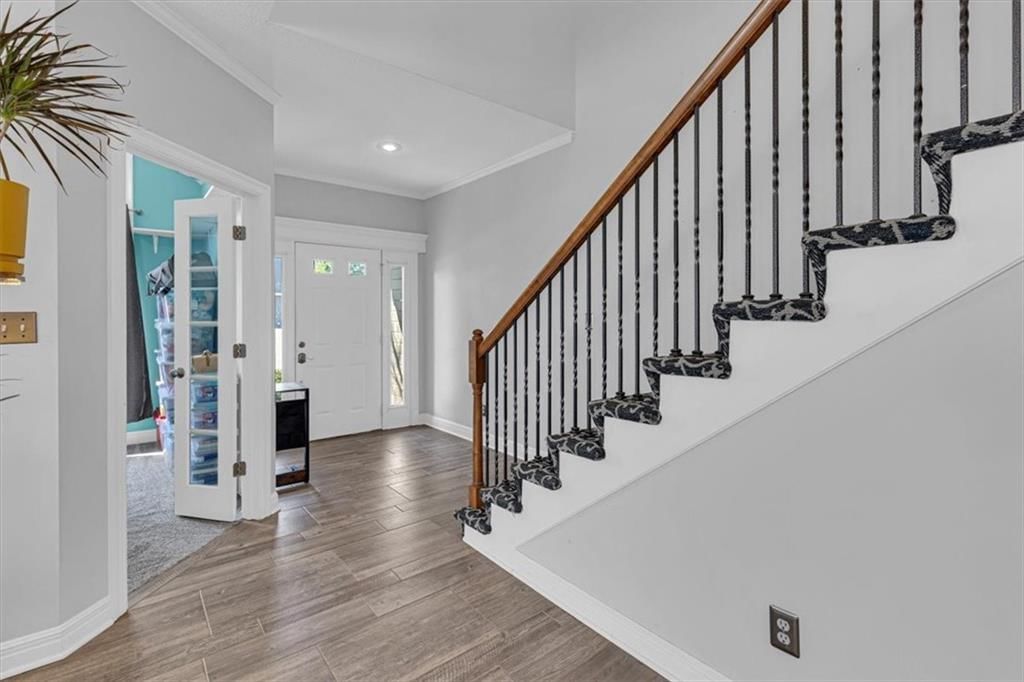 2208 SW MORRIS Drive — photo 5