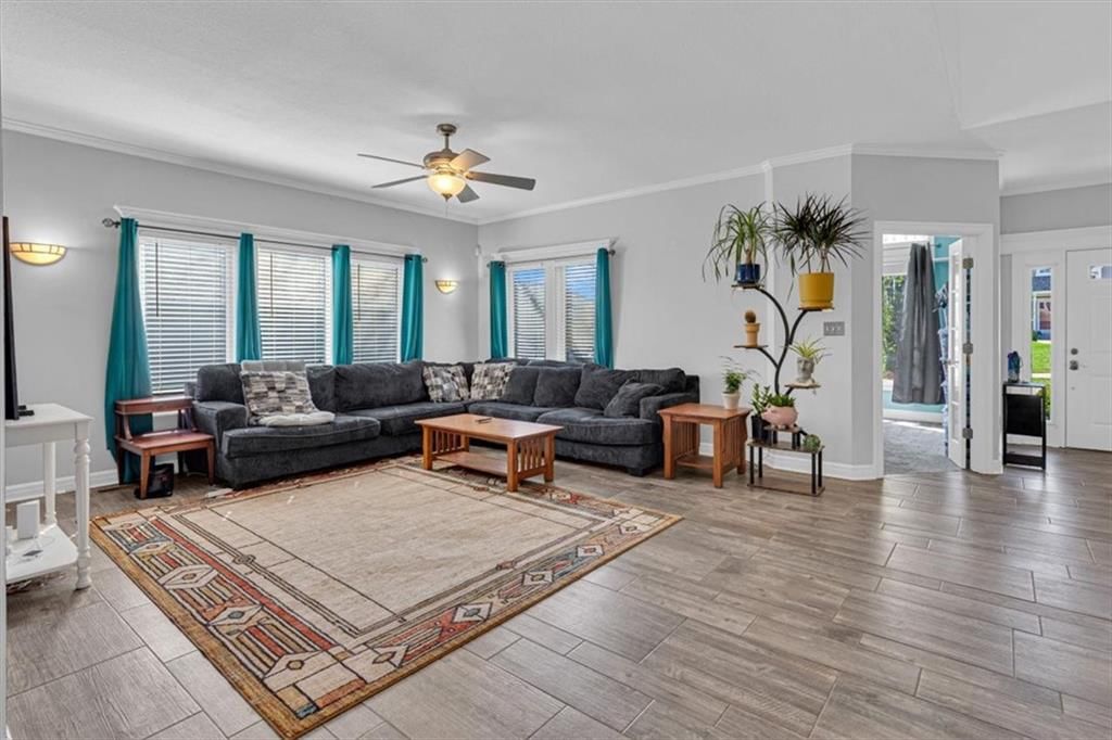 2208 SW MORRIS Drive — photo 8