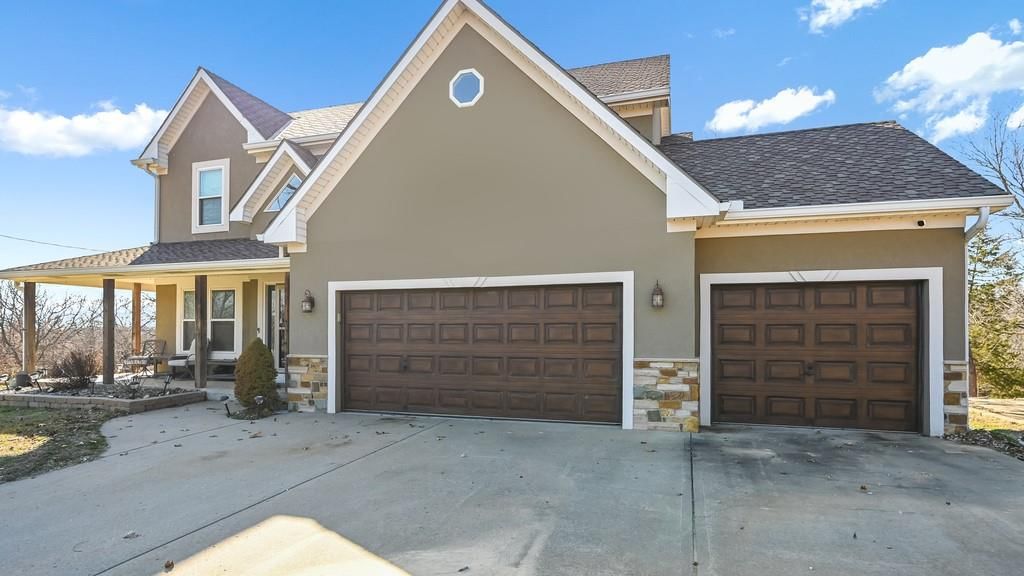 414 S 98th Street, Edwardsville, KS