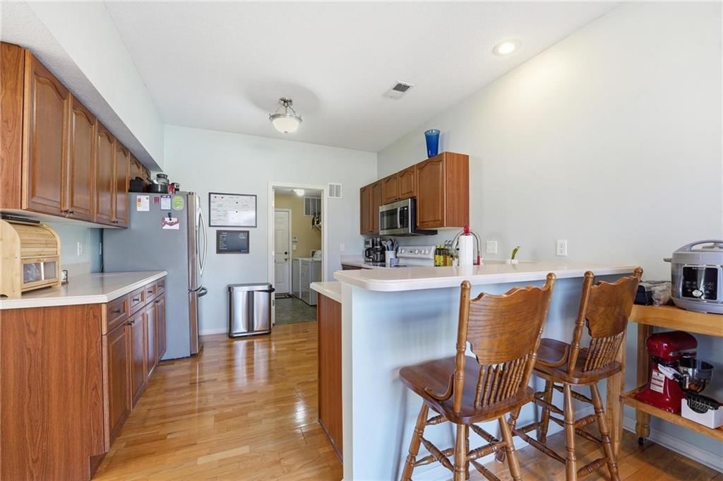Photo 19 of 47 - 21050 W 118th Terrace