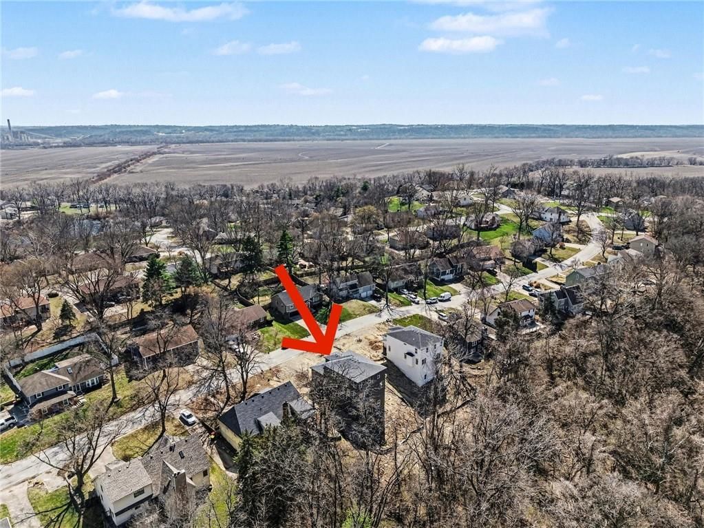 5516 NW Verlin Drive, Kansas City, MO