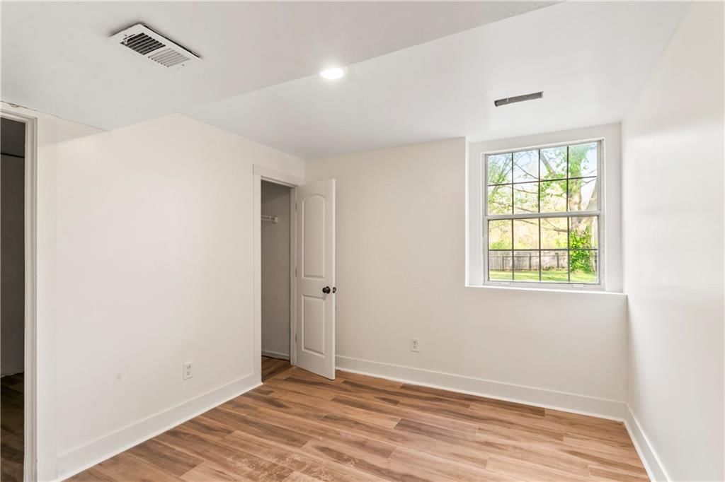 318 SE Bent Tree Drive — photo 23