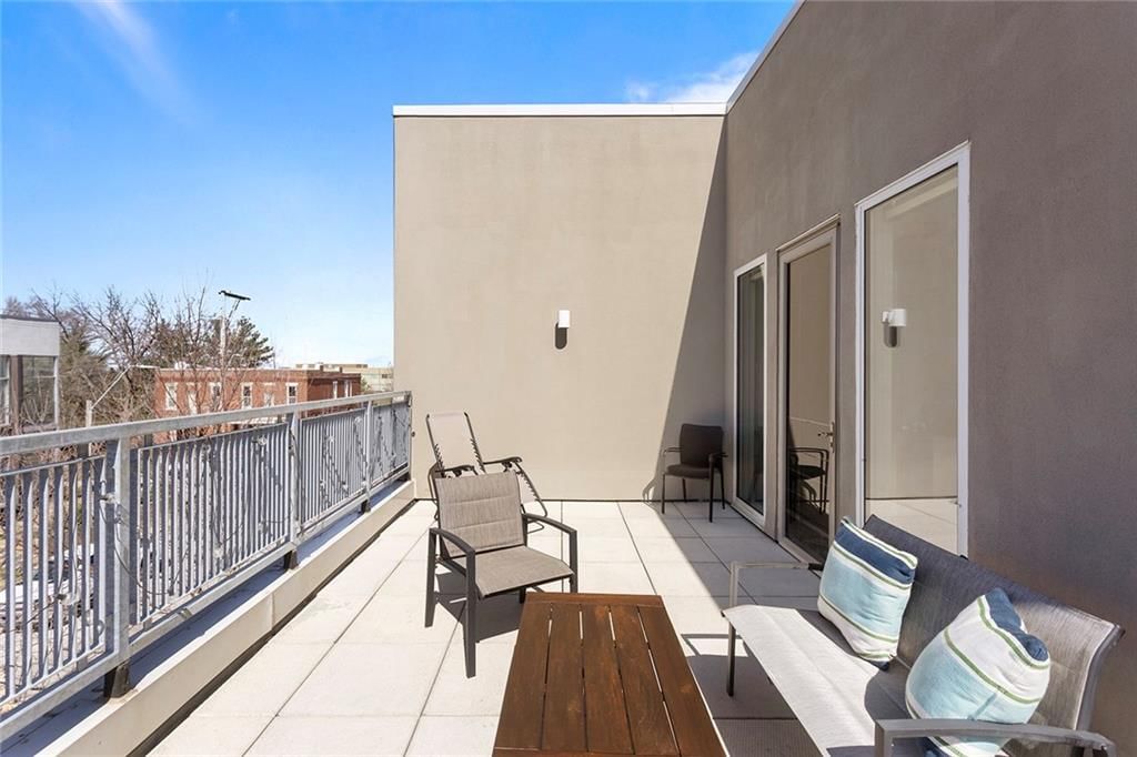 1603 Summit Street — photo 33