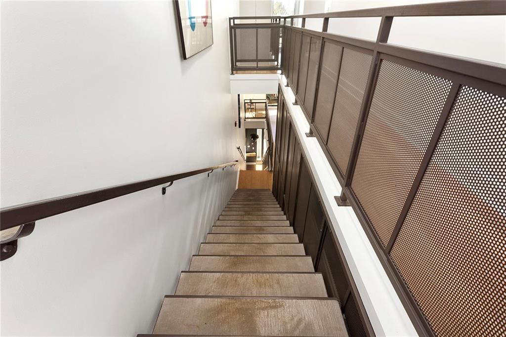 1603 Summit Street — photo 35